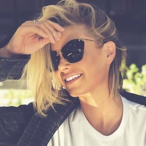 Meet your Posher, Ariana